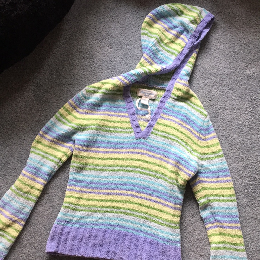 Limited Edition Aeropostale size large sweater/top